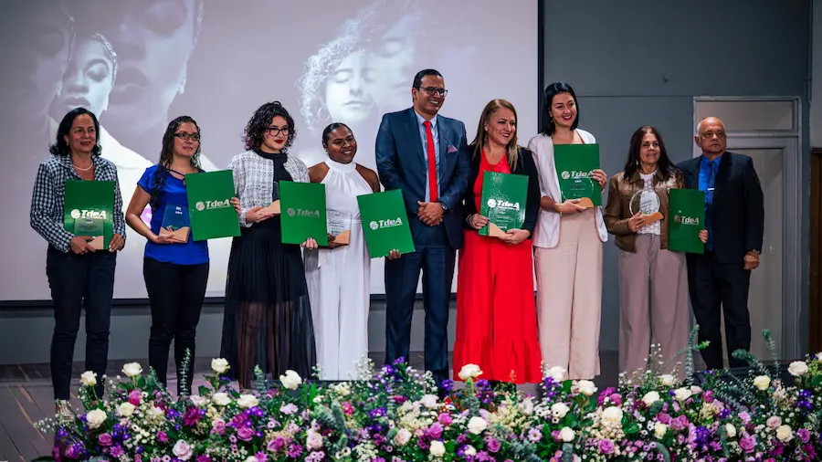 Celebramos 42 años de nuestro corazón TdeA